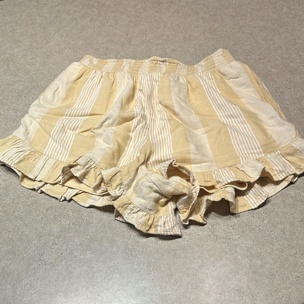 AE women’s short